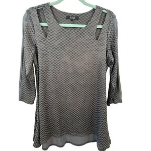 Lior zigzag pattern tunic with mesh detail on sleeves